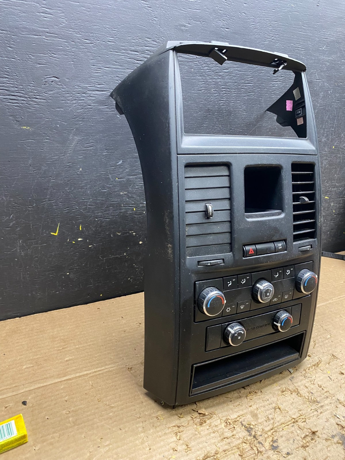 2008-2010 Dodge Grand Caravan  A/C Climate Control Unit Bezel Trim Oem X1579 DG1