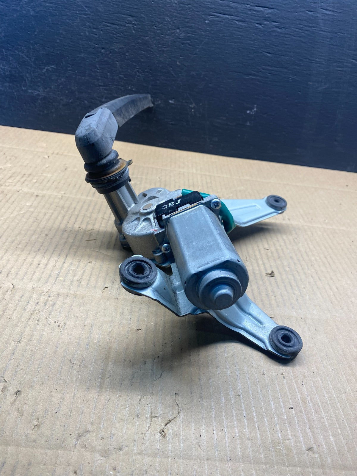 2007 - 2010 Hyundai Santa Fe Rear Glass Windshield Wiper Motor ad1517 DG4