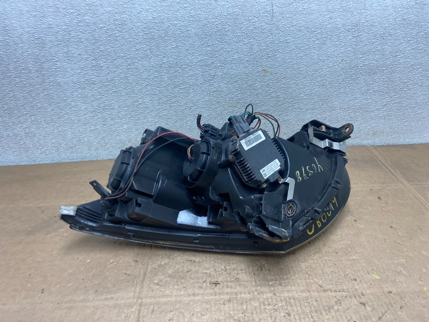 2003 2004 2005 Infiniti G35 Coupe Headlight Left Driver OEM Xenon HID Y6878 DW9