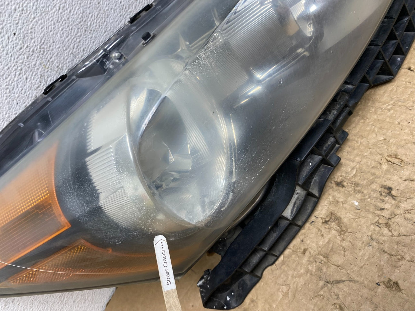 2008 to 2012 Honda Accord Sedan Right Passenger RH Headlight AF9481 DW4