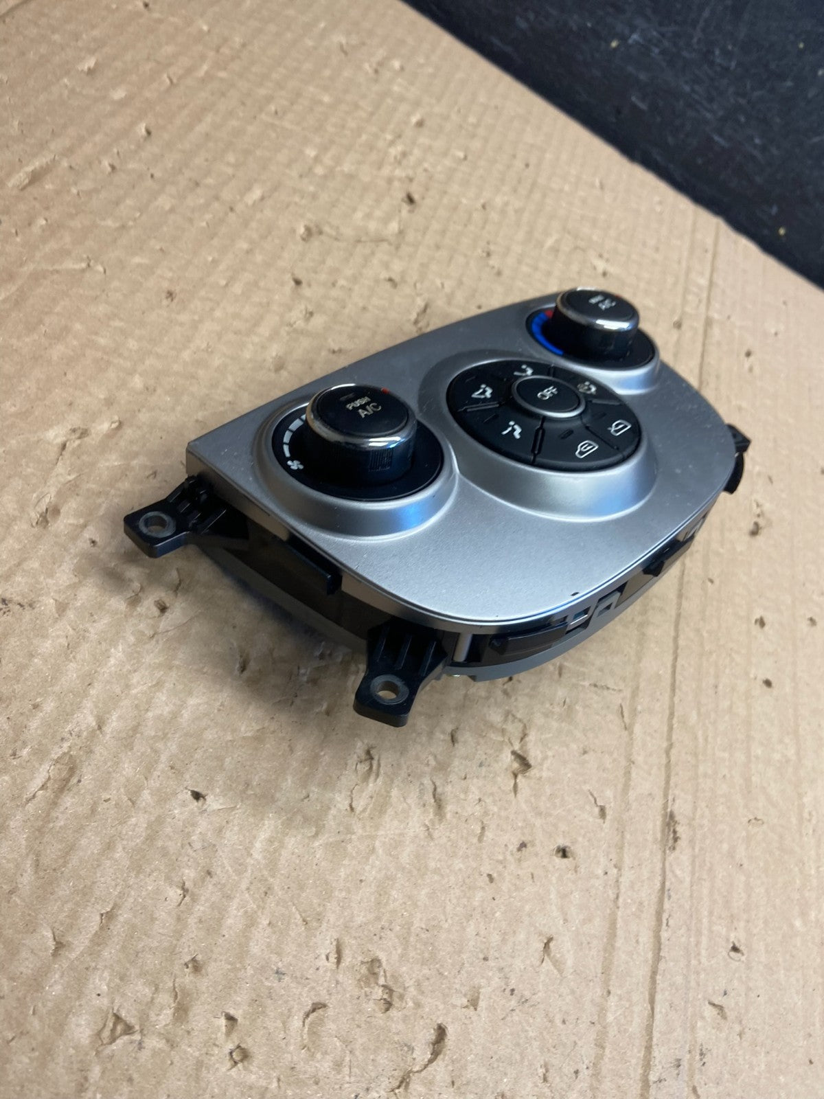 2010 2011 2012 Hyundai Santa Fe Automatic Climate AC Heater Control OE AF6303 DG2