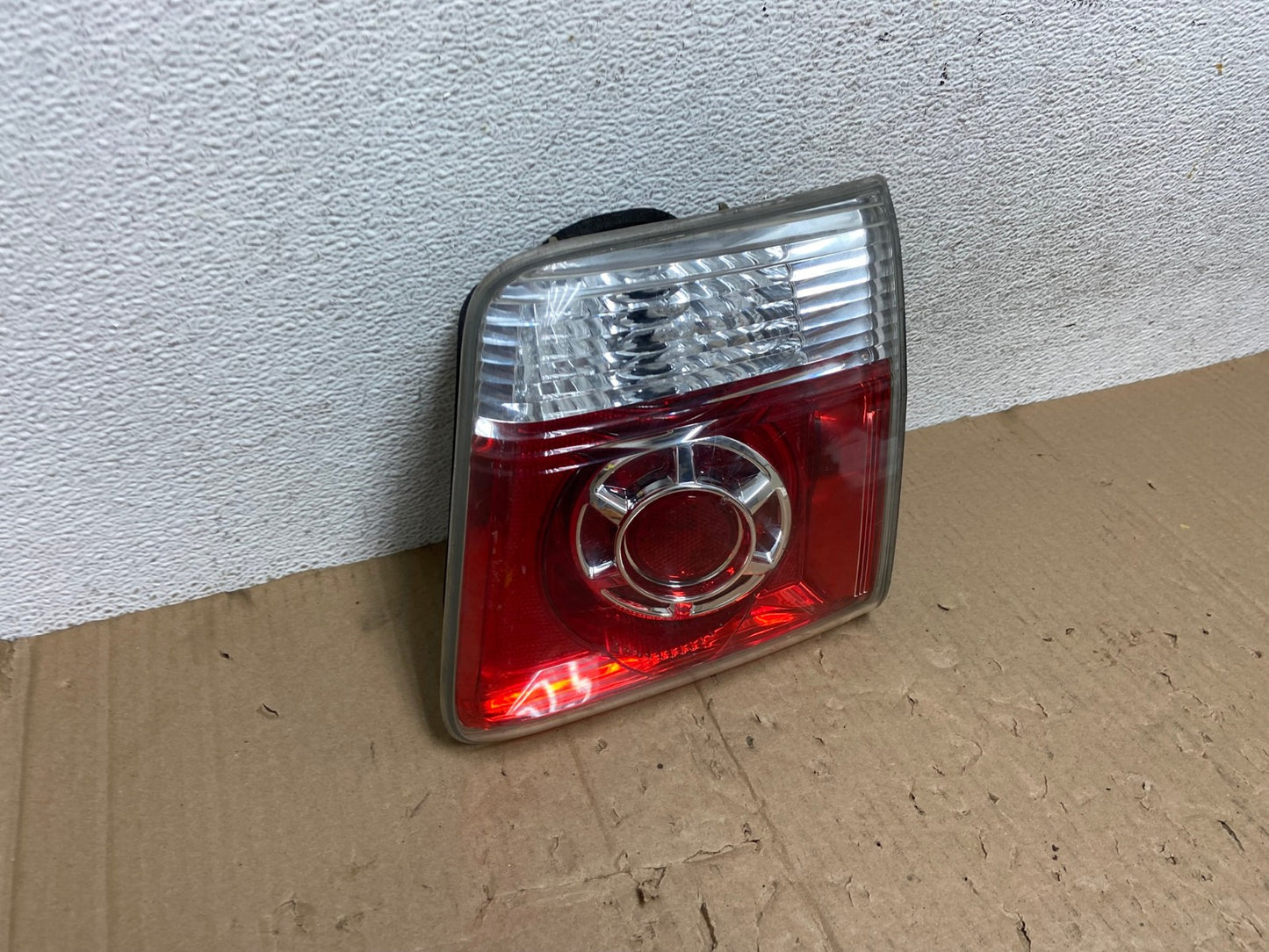 2007 to 2012 GMC Acadia Right Passenger Rh Hatch Tail Light Inner AE9055 LK2