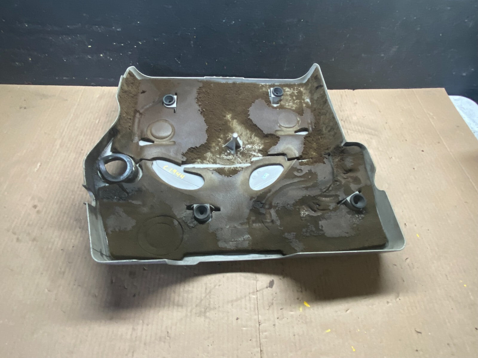 2004 to 2007  Cadillac CTS 3.6L Plastic Engine Cover Shield A19442