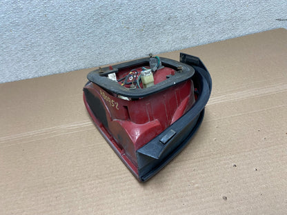 1999 2000 2001 Hyundai Sonata Right Passenger Rh Side Tail Light Oem AB0952 LK5