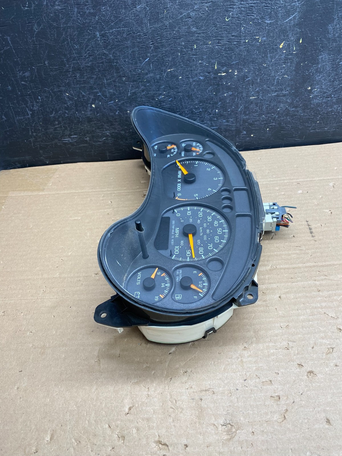 1998 2004 Chevrolet S10 Blazer Cluster Gauge Speedometer Ag62992