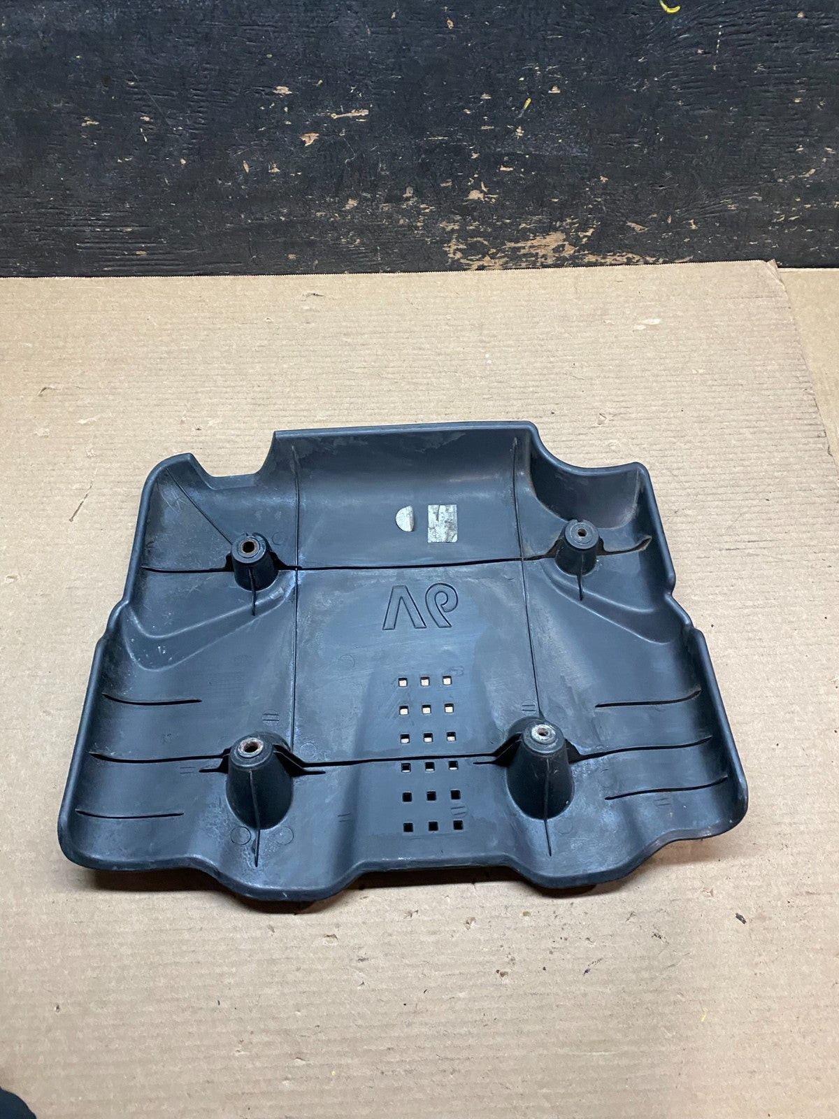 2008 - 2010 Hyundai Tucson Kia Sportage Engine Motor Cover V7039 DG4