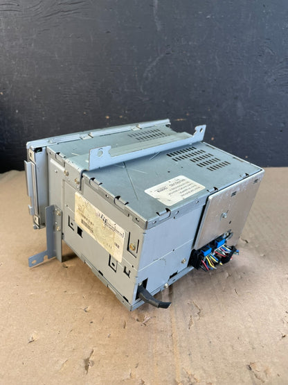 2007 to 2009 Hyundai Santa Fe AM/FM Radio CD Player ad5949 DG4