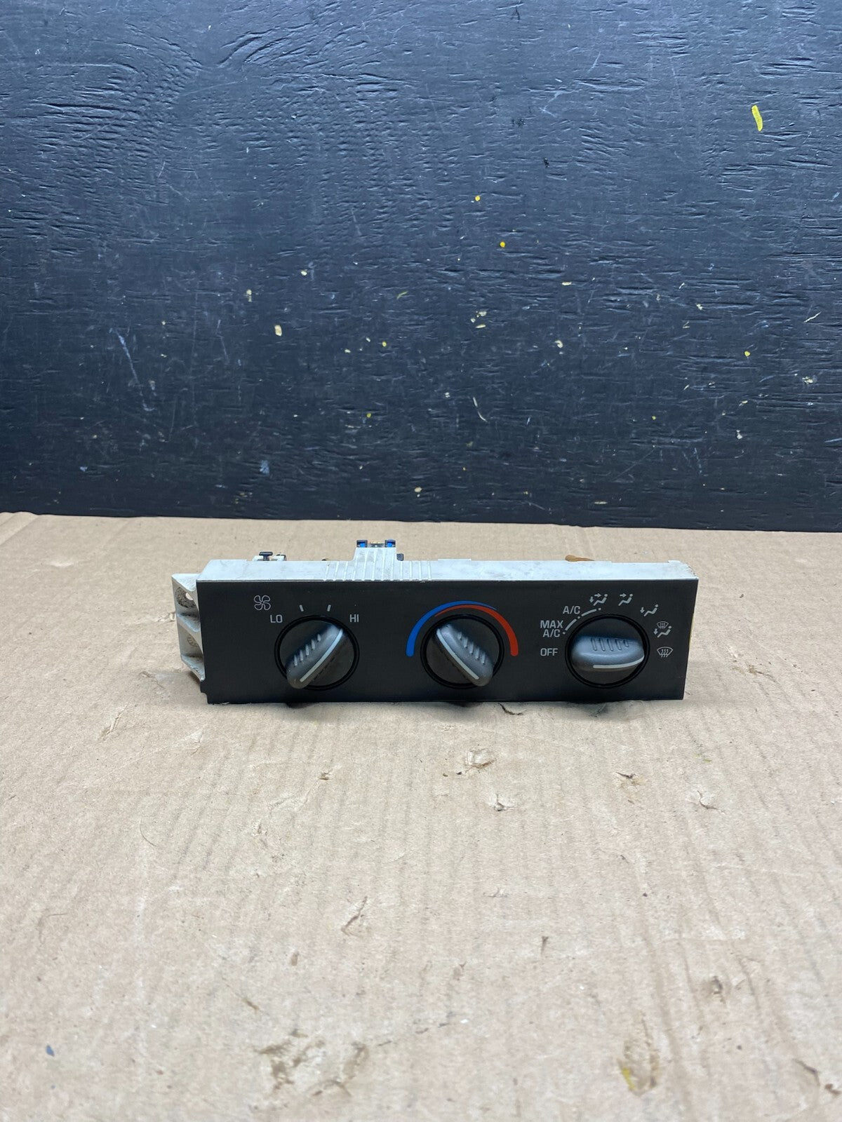 2001 - 2007 GMC Chevrolet Express 1500 Climate Control A/C N0577 DG0