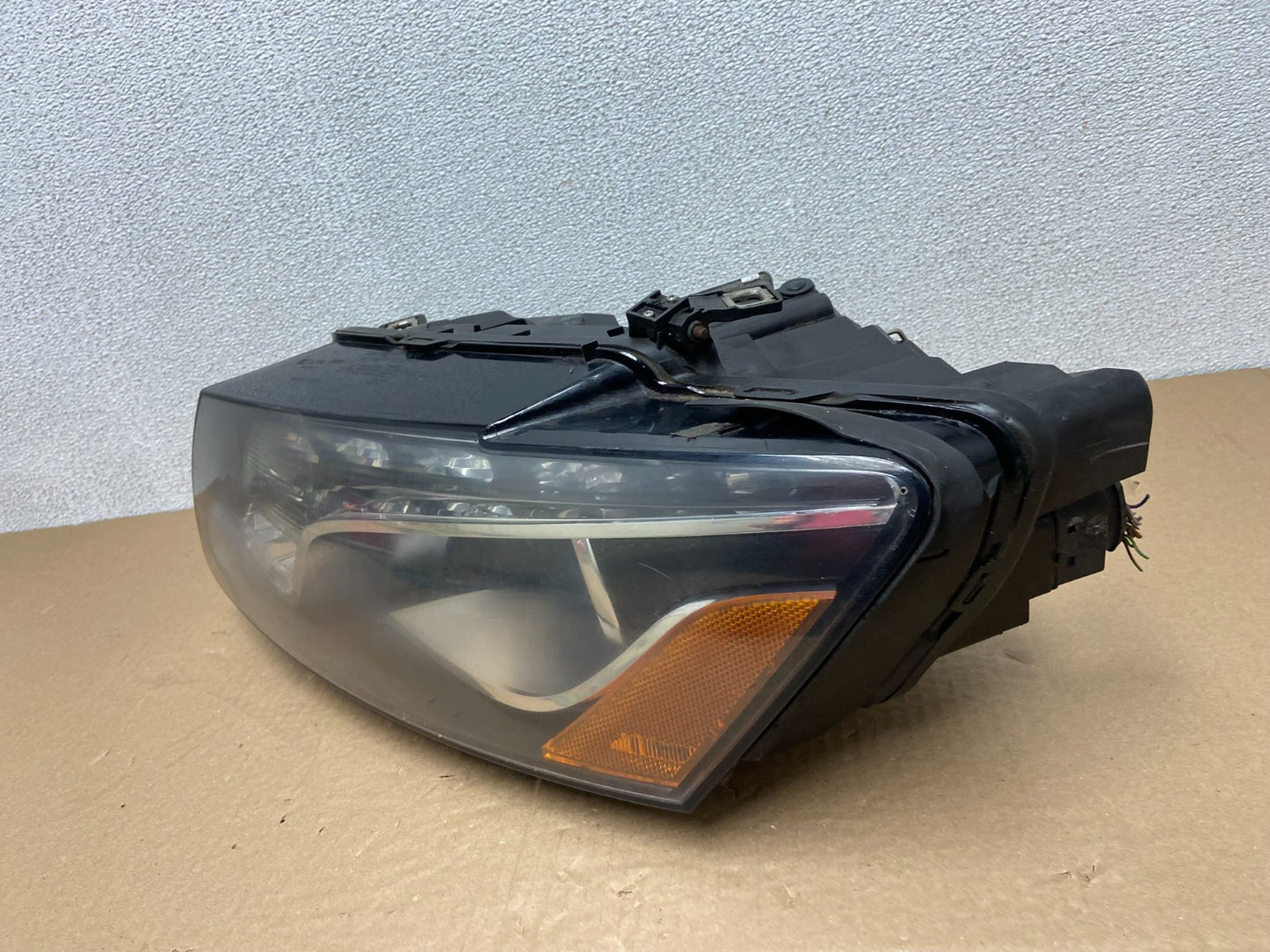 2009-2012 Audi Q5 Left Driver LH Side Xenon HID Headlight OEM AB6118 DW1