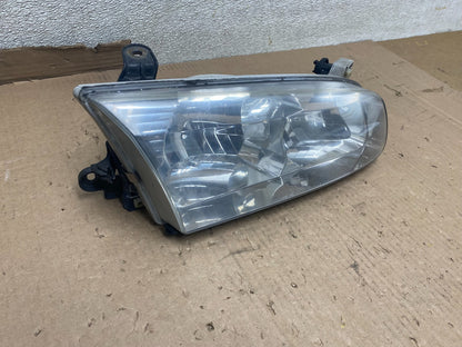 2000 to 2001 Toyota Camry Sedan Right Headlight Clear Lens U8656 DW2