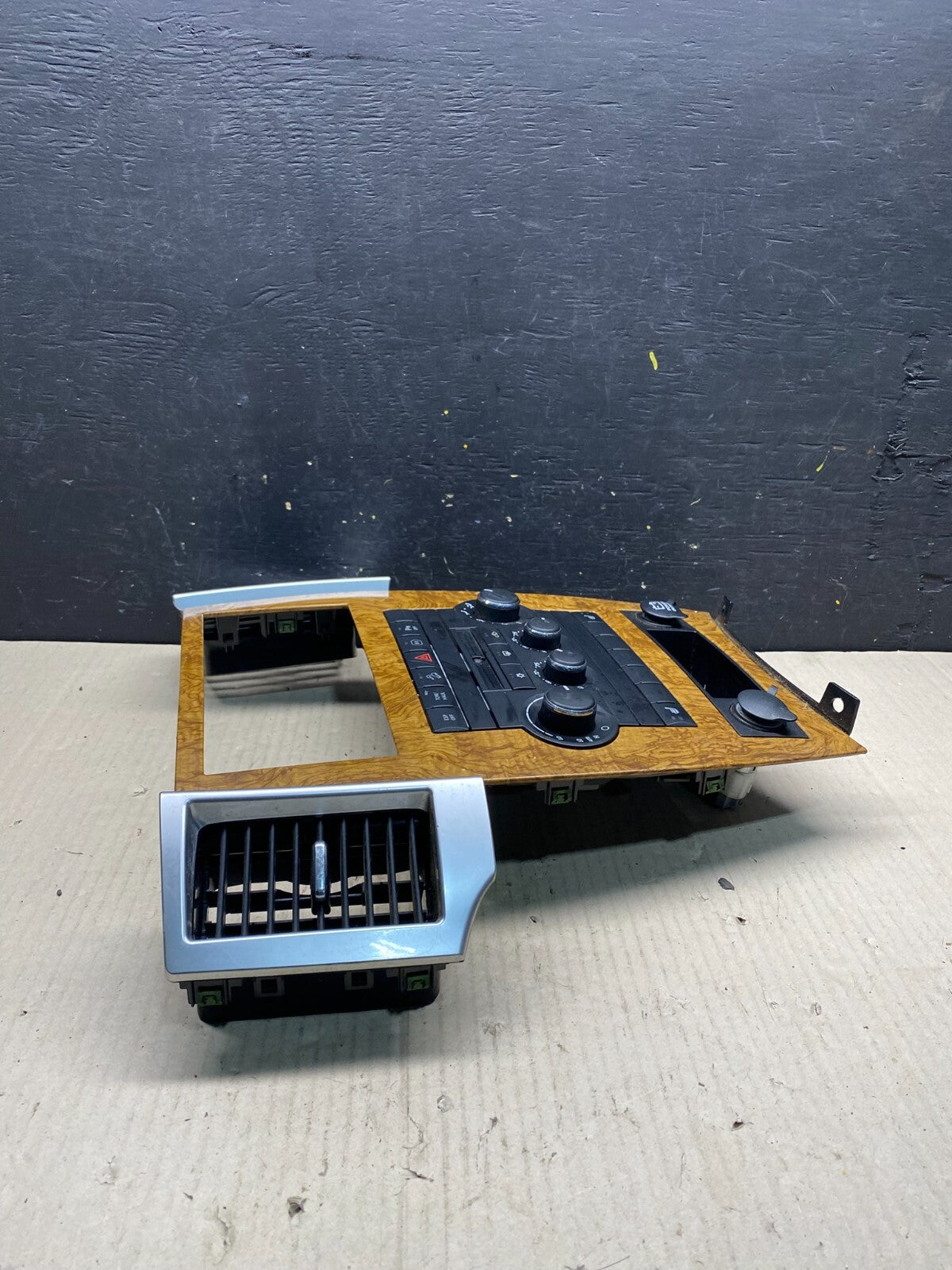 2008 to 2010 Jeep Grand Cherokee Center Navi Radio Air Vent Bezel O3379 DG OEM4