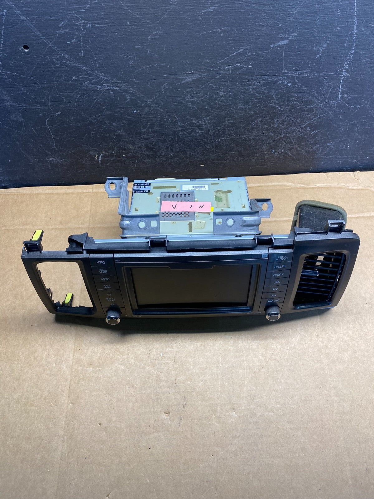 2011 to 2014 Toyota Sienna AM FM CD Mp3 Radio Receiver AD7572 DG4