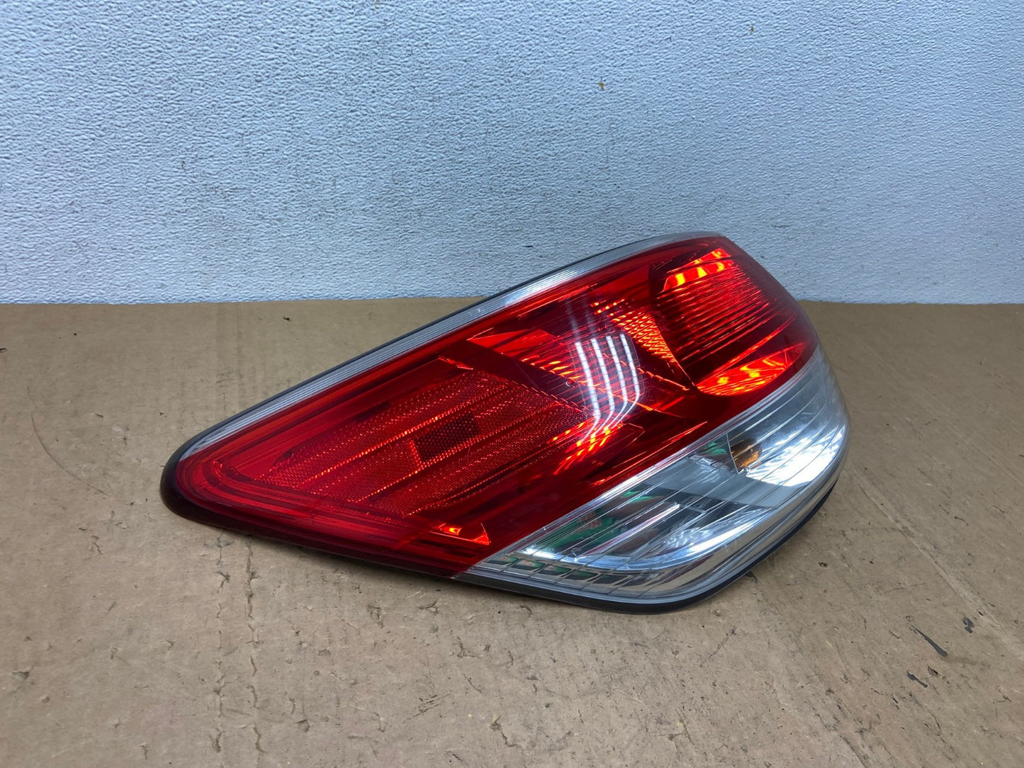 2013 to 2016 Nissan Pathfinder Left Driver Lh Side Tail light AD0640 LK2
