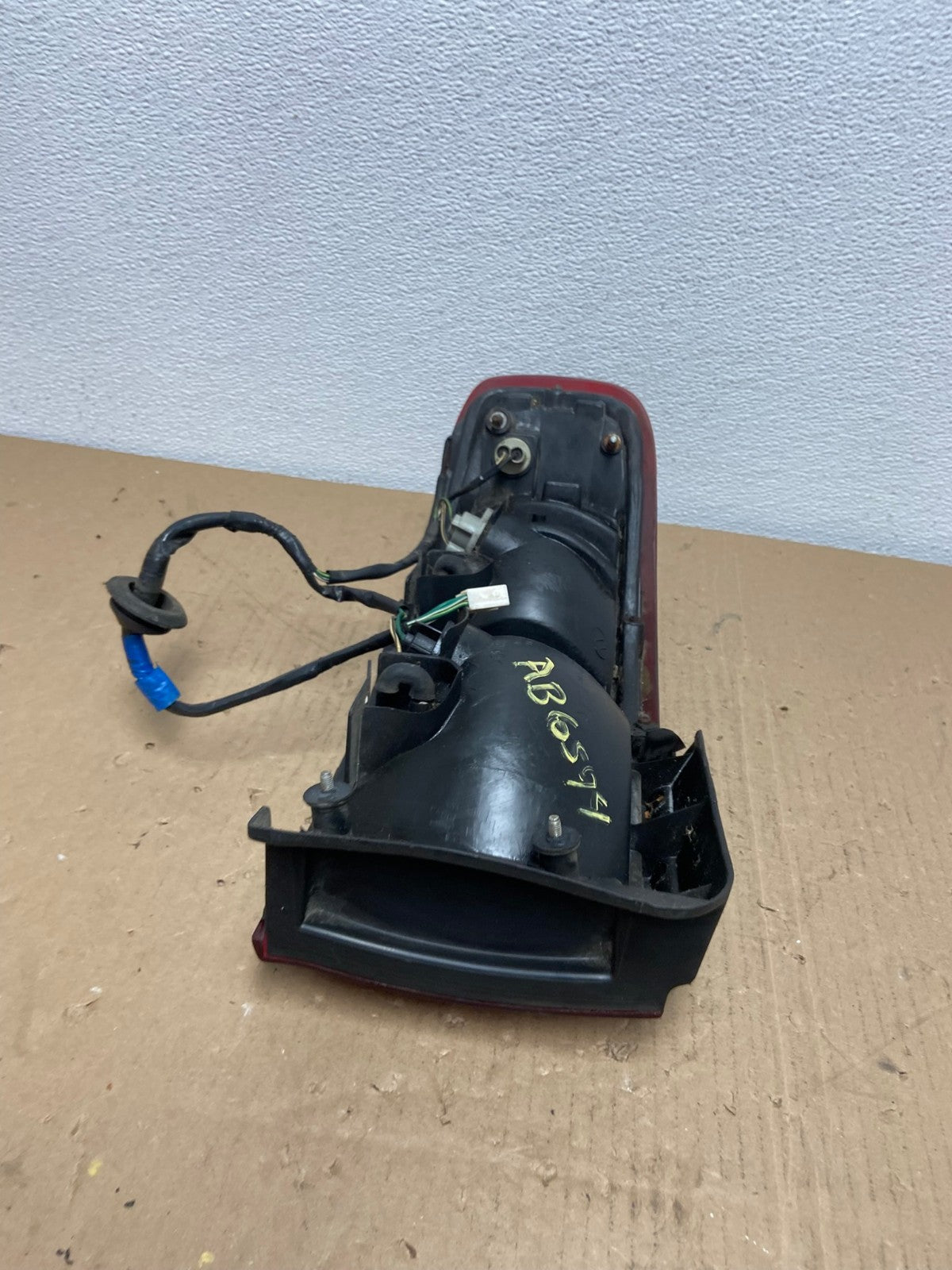 1995 - 1996 Toyota Camry Sedan Right Passenger Tail Light Lamp Oem AB6594 LK6