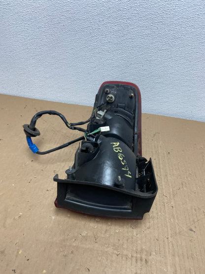 1995 - 1996 Toyota Camry Sedan Right Passenger Tail Light Lamp Oem AB6594 LK6