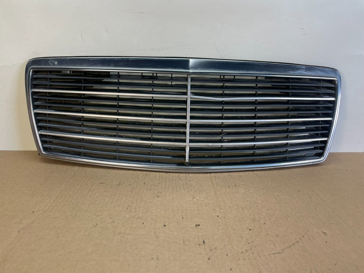 1994 to 1998 Mercedes-Benz W140 S600 S500 S320 Front Upper Grille AH6406 DG0
