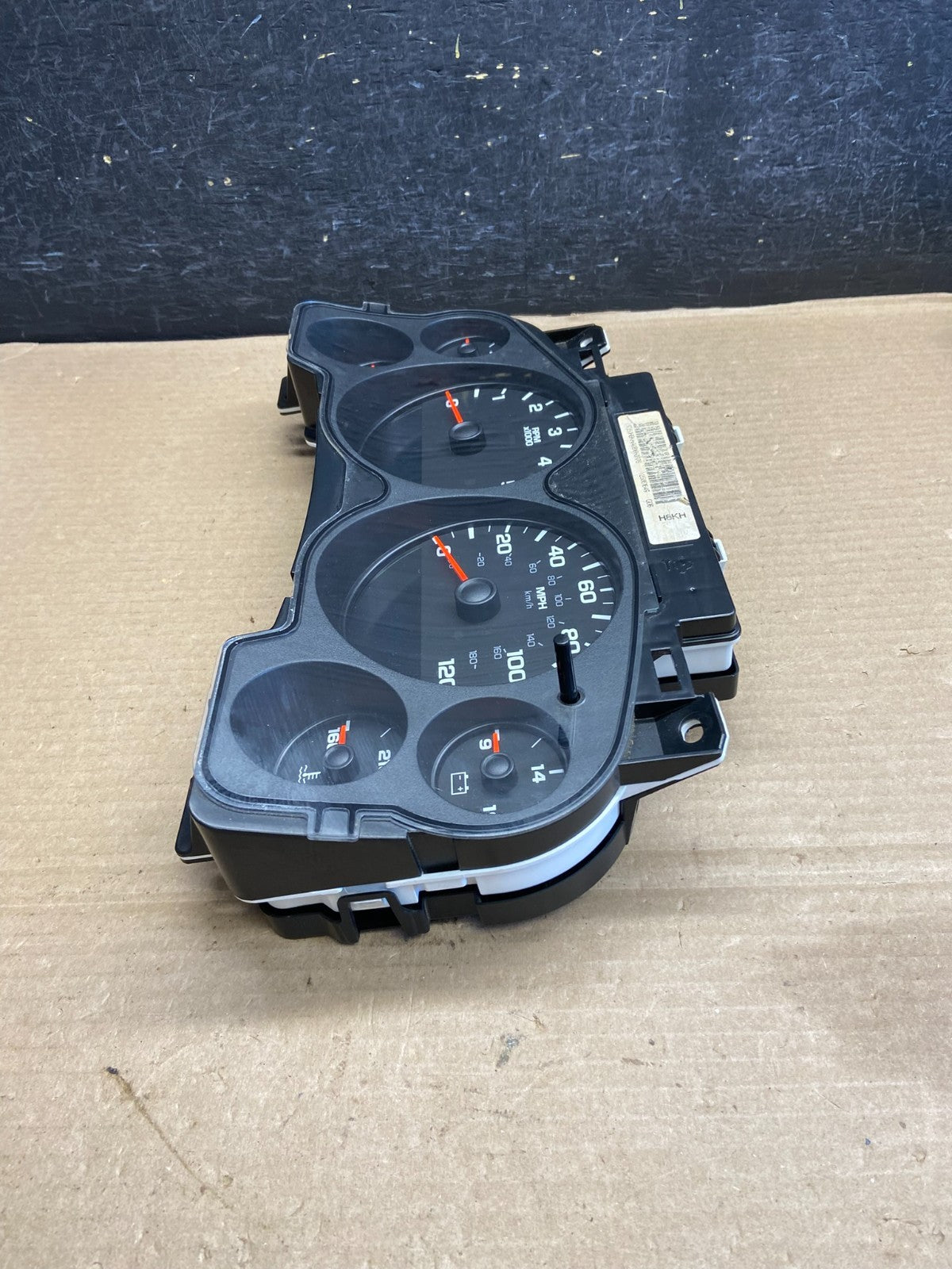 2007 to 2014 Chevrolet Silverado Sierra Cluster Gauge Speedometer ECM AH1477 DG2