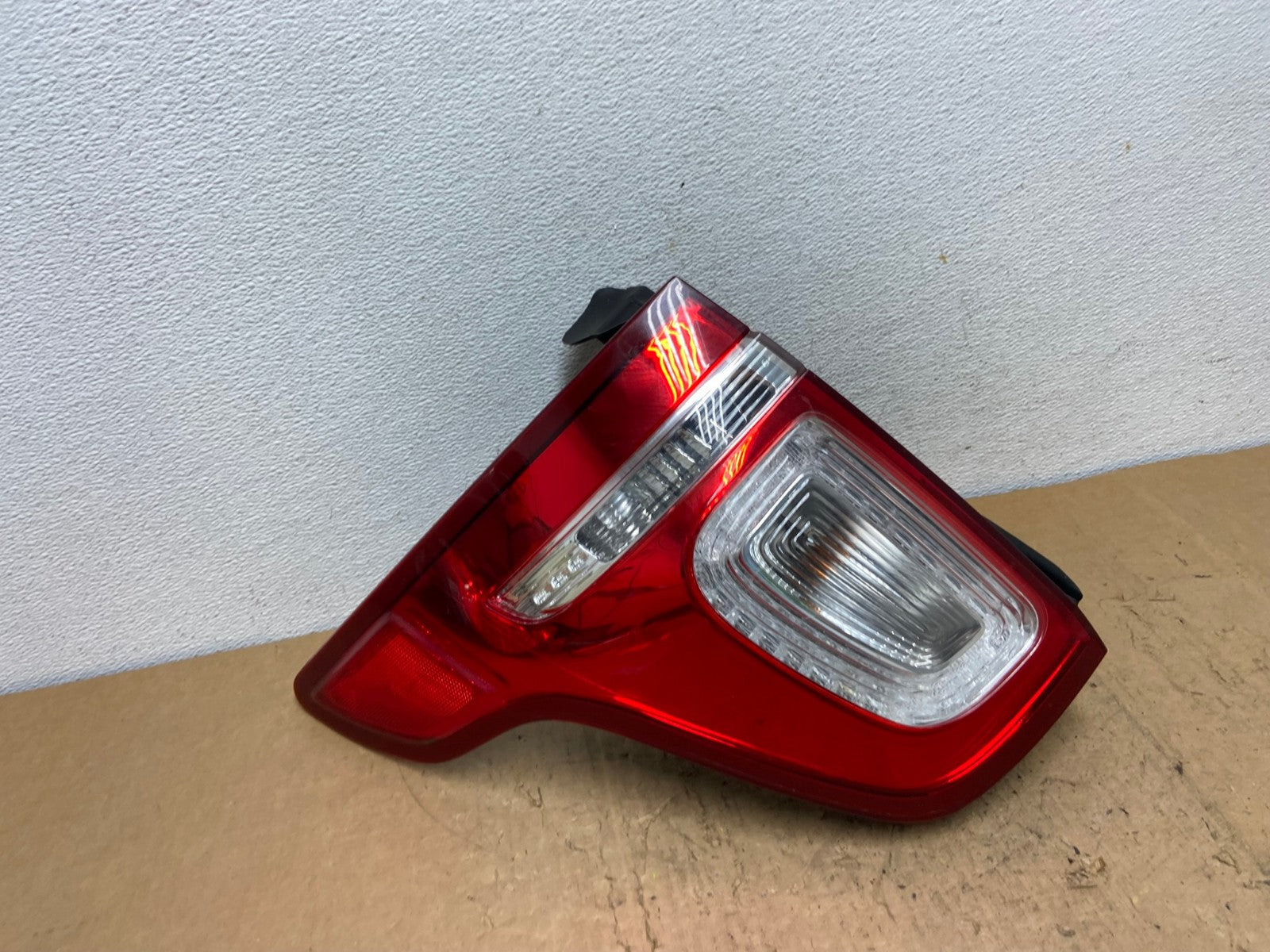 2011 2012 2013 2014 2015 Ford Explorer Left Driver LH Side Tail light AD0571 LK2