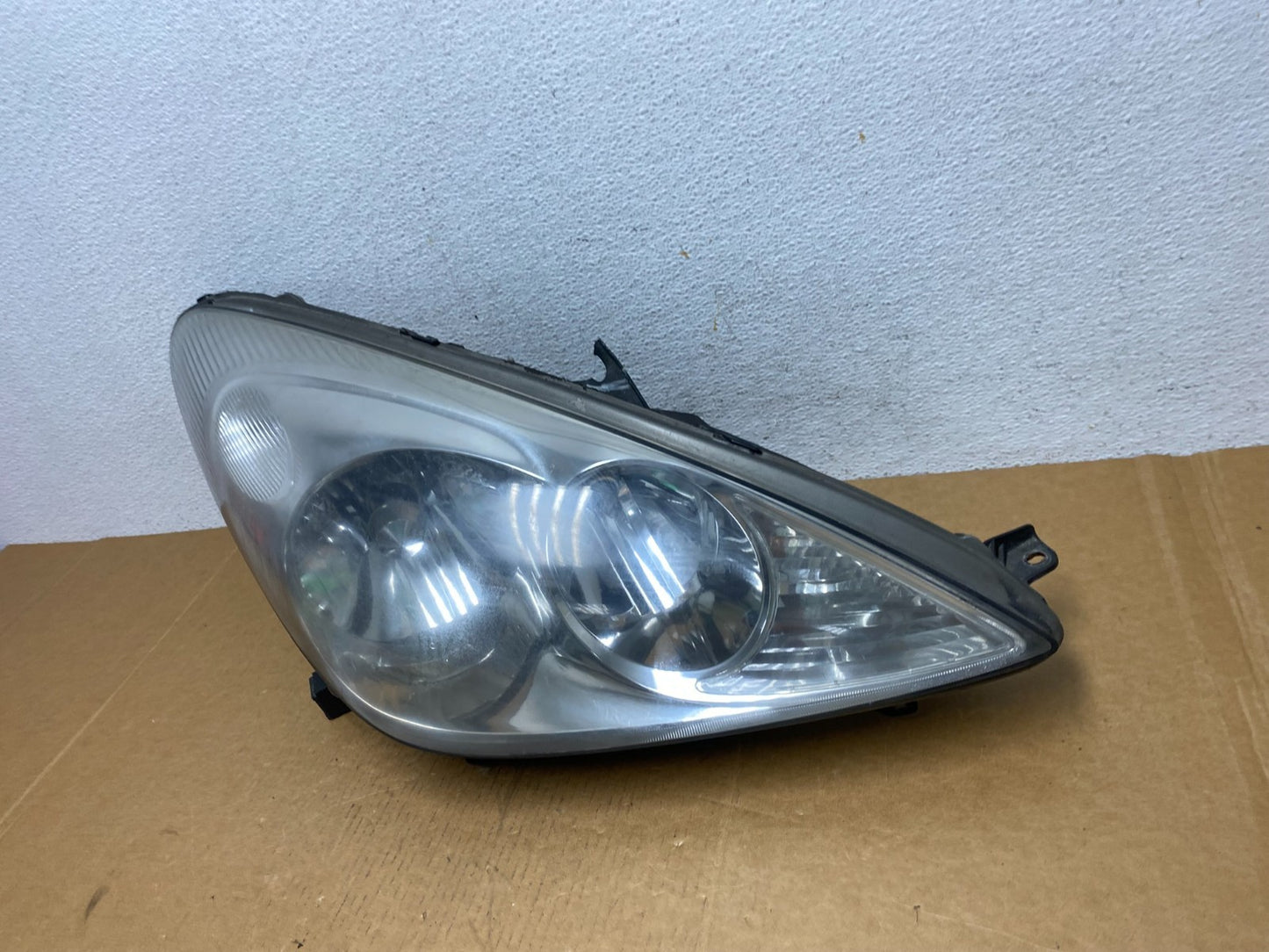 2002 - 2004 Lexus Es300 Es330 Right Passenger Headlight Hid Xenon AD9061 DW1