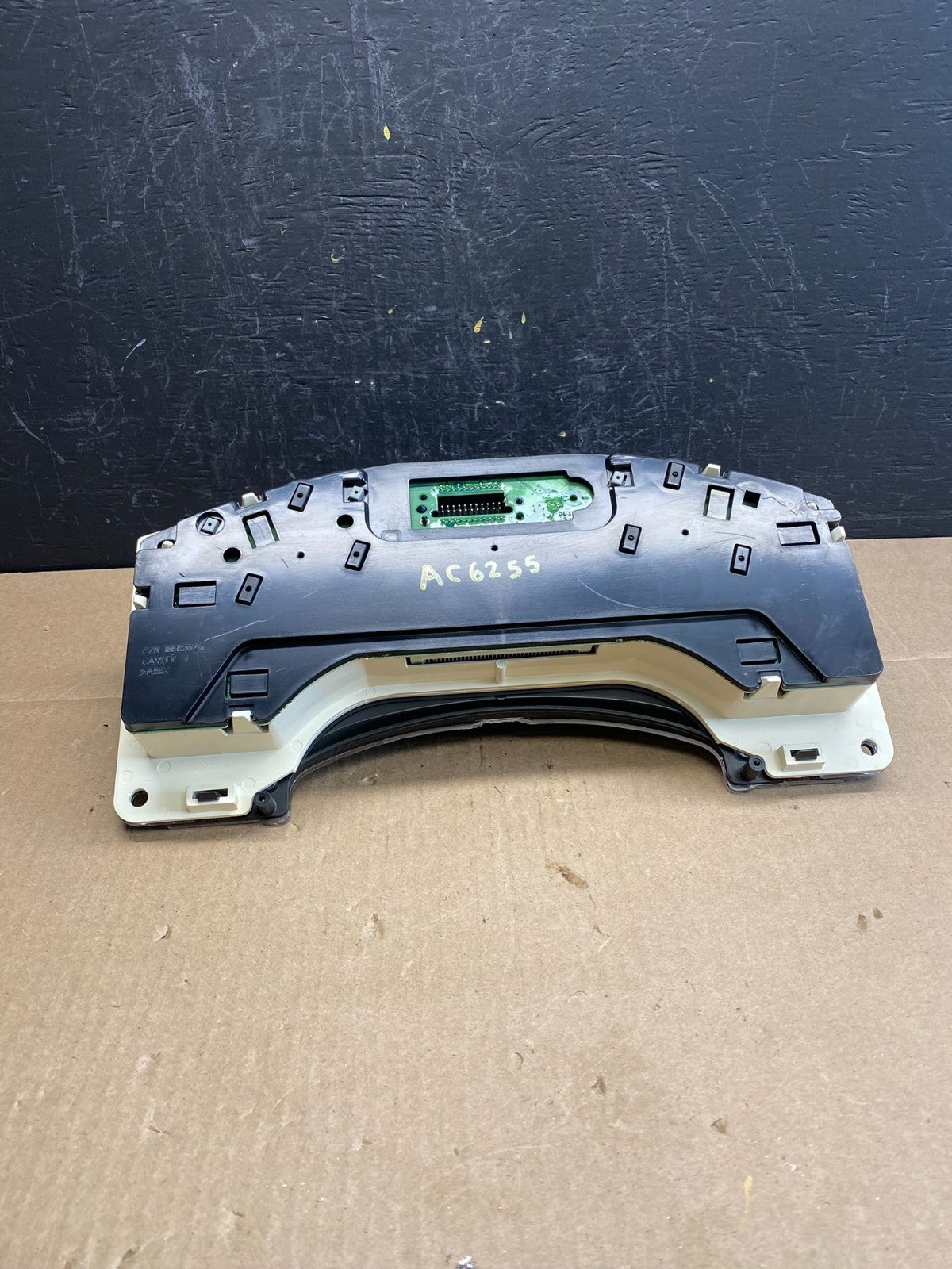 2001 to 2002 Chevrolet Express GMC Safari Speedometer Cluster Gauge ac6255 DG5