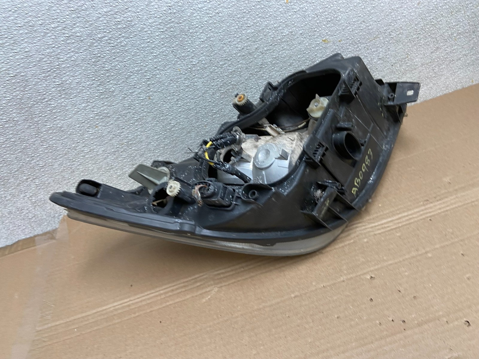 2007 to 2013 Mercedes Sprinter Headlight Left Driver Side Halogen Oem AB0983 DW7