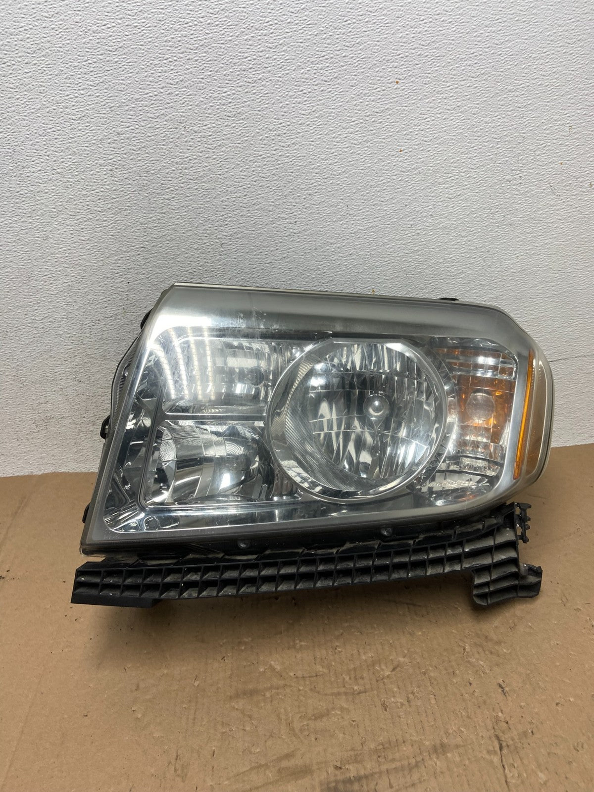 2009 2010 2011 Honda Pilot Left Driver LH Halogen Headlight AD7791 DW0