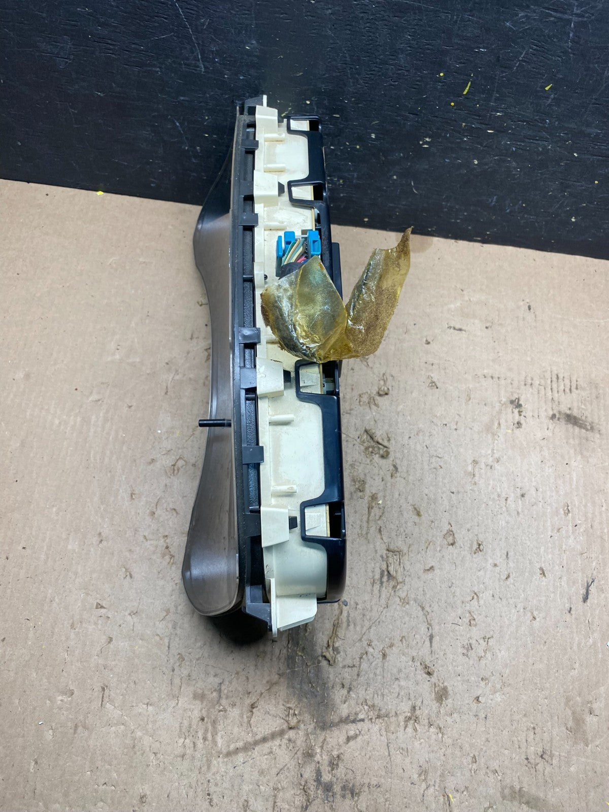 2002 GMC Yukon Speedometer Cluster Gauge Oem Q9325 DG3