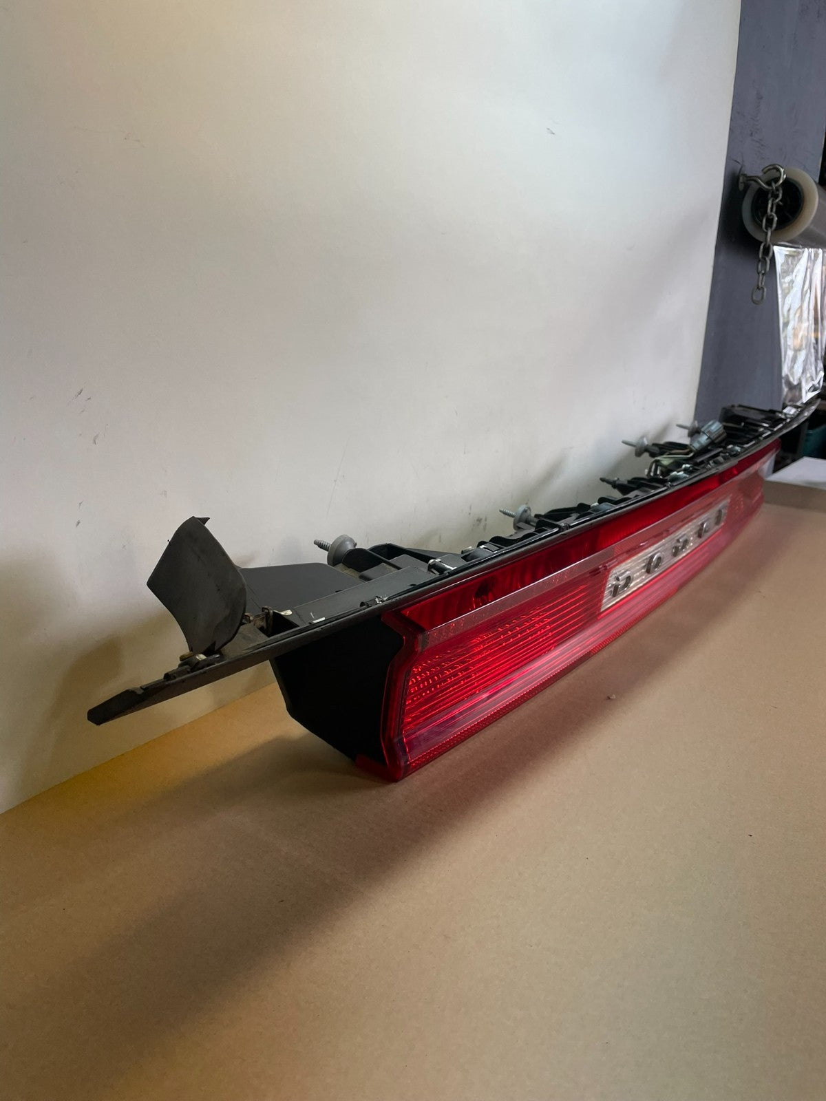 2011 to 2014 Dodge Challenger Trunk 3rd Brake Tail Light ai4226 DG2
