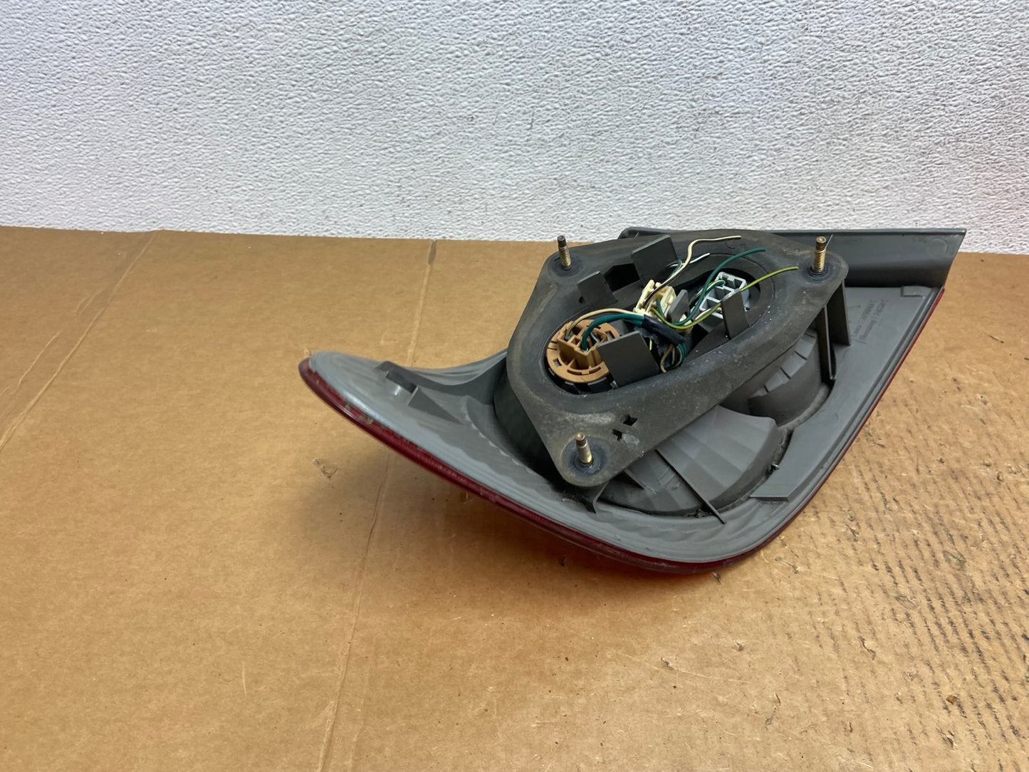 2005 - 2008 Toyota Corolla Right Passenger RH Side Tail light AE0332 LK4
