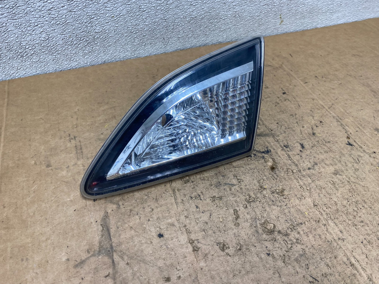 Sedan 2010-2013 Mazda 3 Right Passenger RH Side Inner Tail Light T5053 DW2