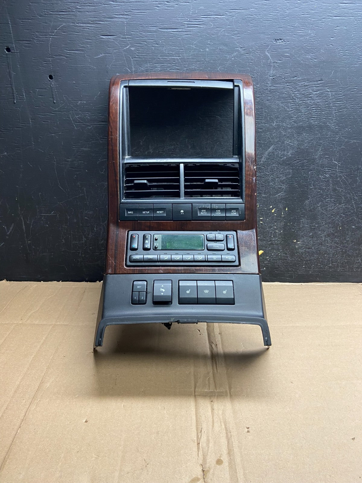 2006 - 2010 Ford Explorer Radio Heater Climate A/C Control Bezel Trim AI5988 DG0