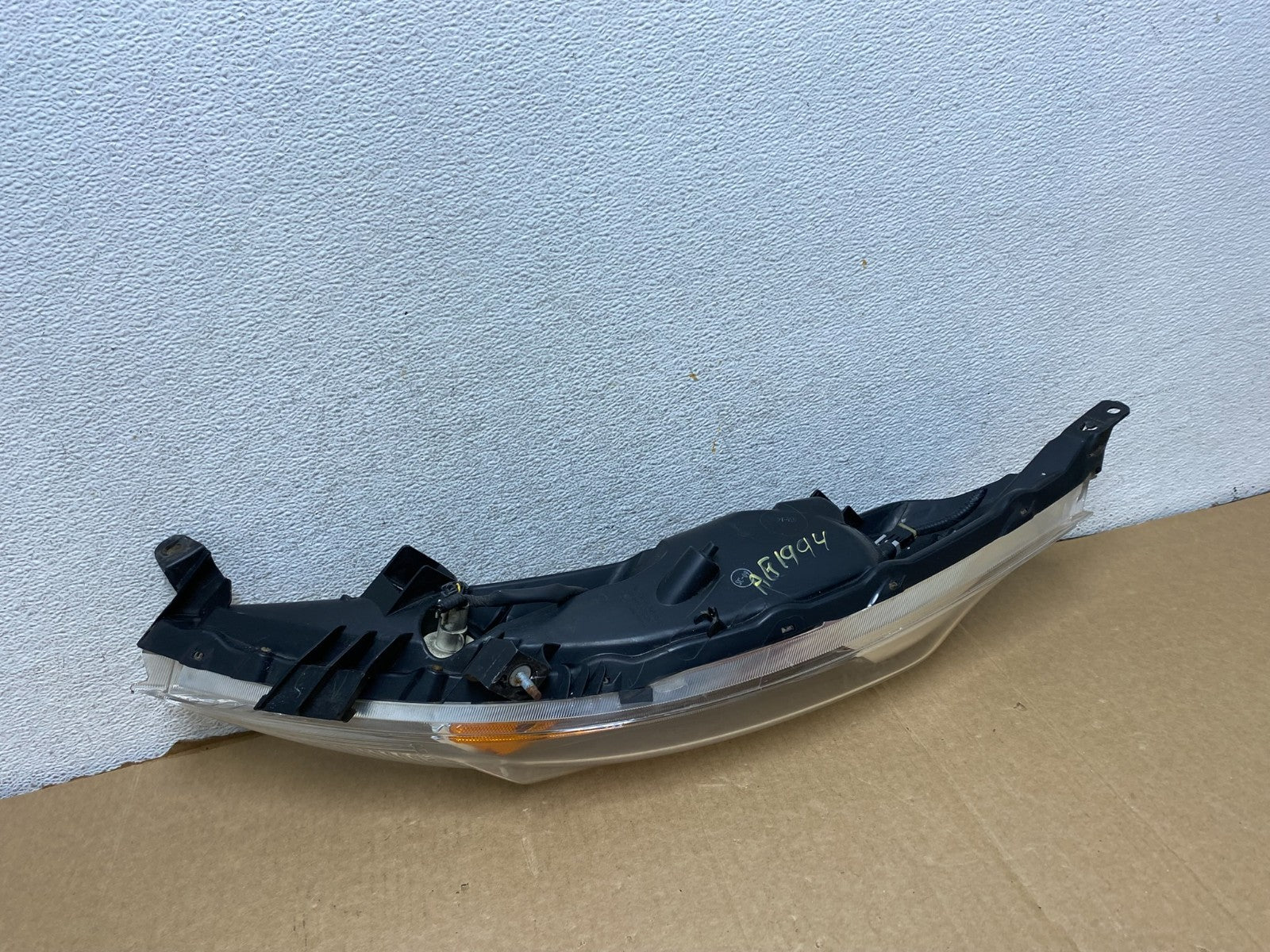 2011-2014 Nissan Juke Turn Signal Headlight Right Passenger RH Halogen AG1994 DW6