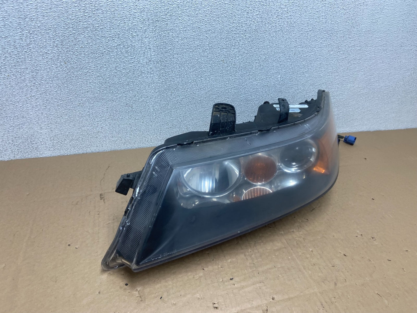 2004 to 2008 Acura TSX Left Driver Side Xenon HID Headlight TYC AB6189 DW2