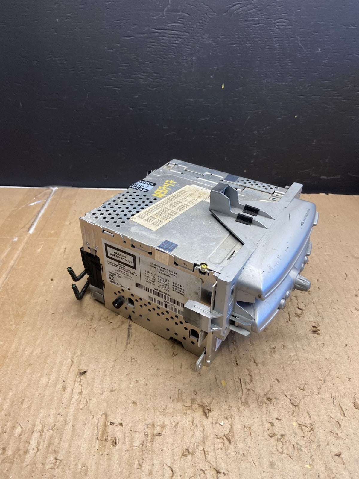 2008-2009 BMW Mini Cooper Clubman Info Radio Display  OEM AB5747 DG1