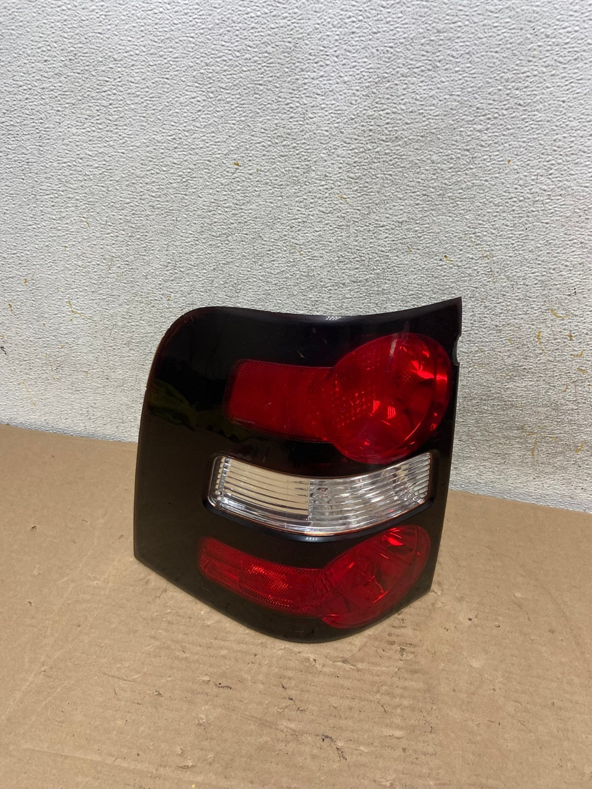 2006 to 2010 Ford Explorer Left Driver Lh Side Tail light DEPO AH9449 LK0