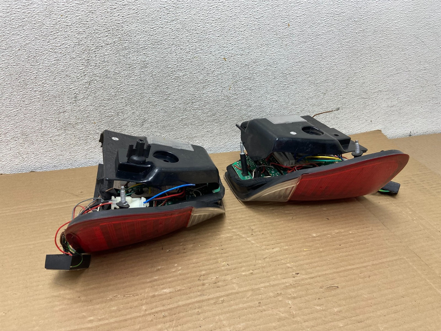 2004-2006 Bmw M3 325Ci Coupe Left+Right Side Tail Lights AG8928 DW5