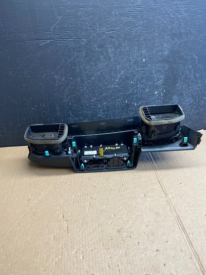 2020 to 2023 Ford Explorer Console Radio Display Screen Air Vents AE4240 DG4