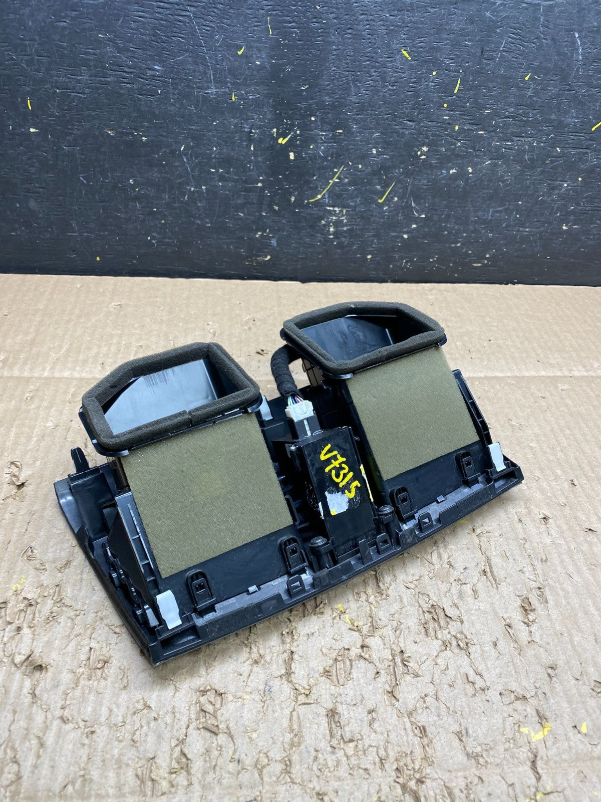 2010 to 2013 Mazda 3 Center Dash Hazards Air Vent Cover Clock Switch v7315 DG5
