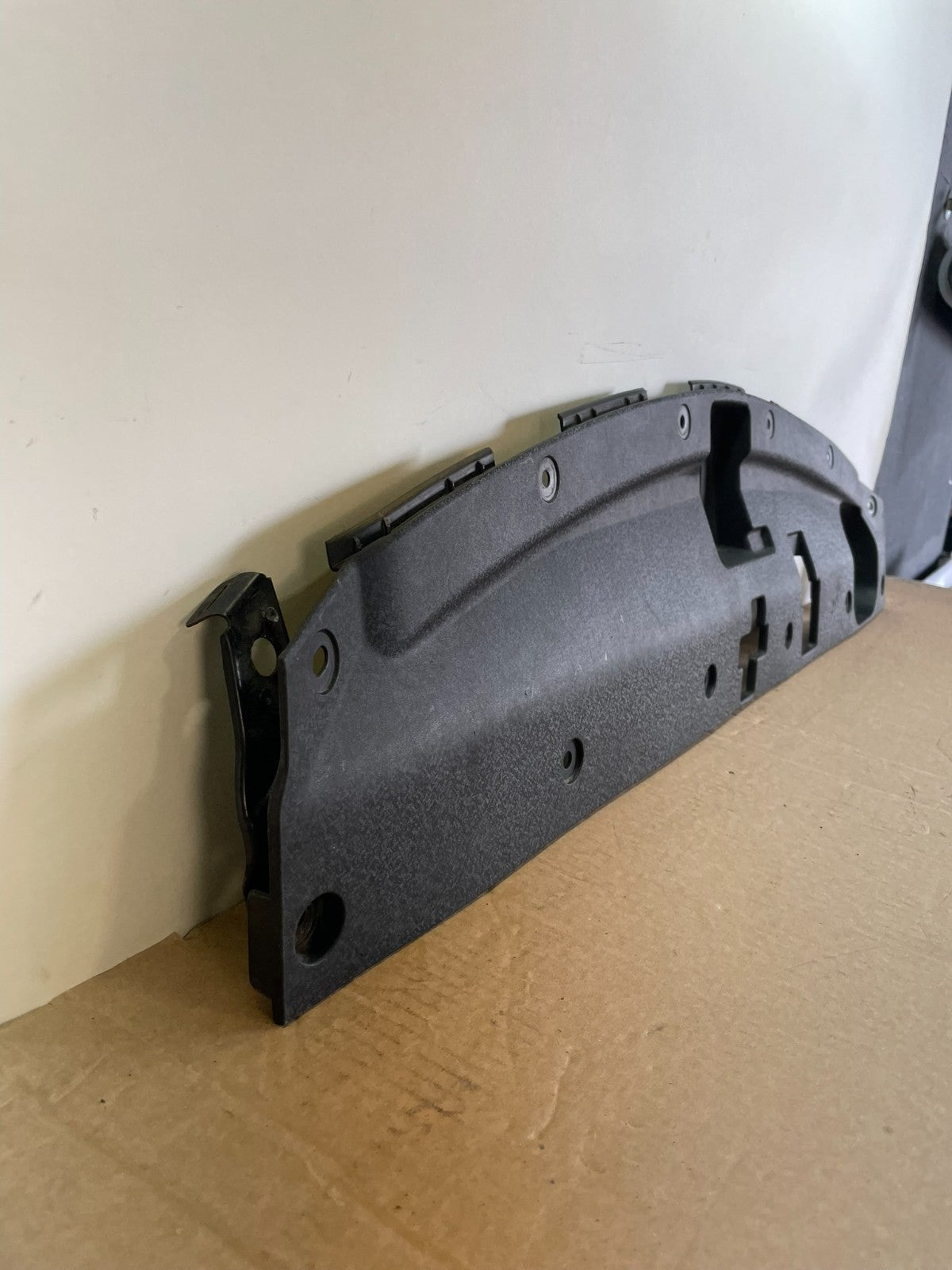 2017 to 2018 Hyundai Santa Fe Radiator Support Cover 86362-4z000 AG9796 DG2