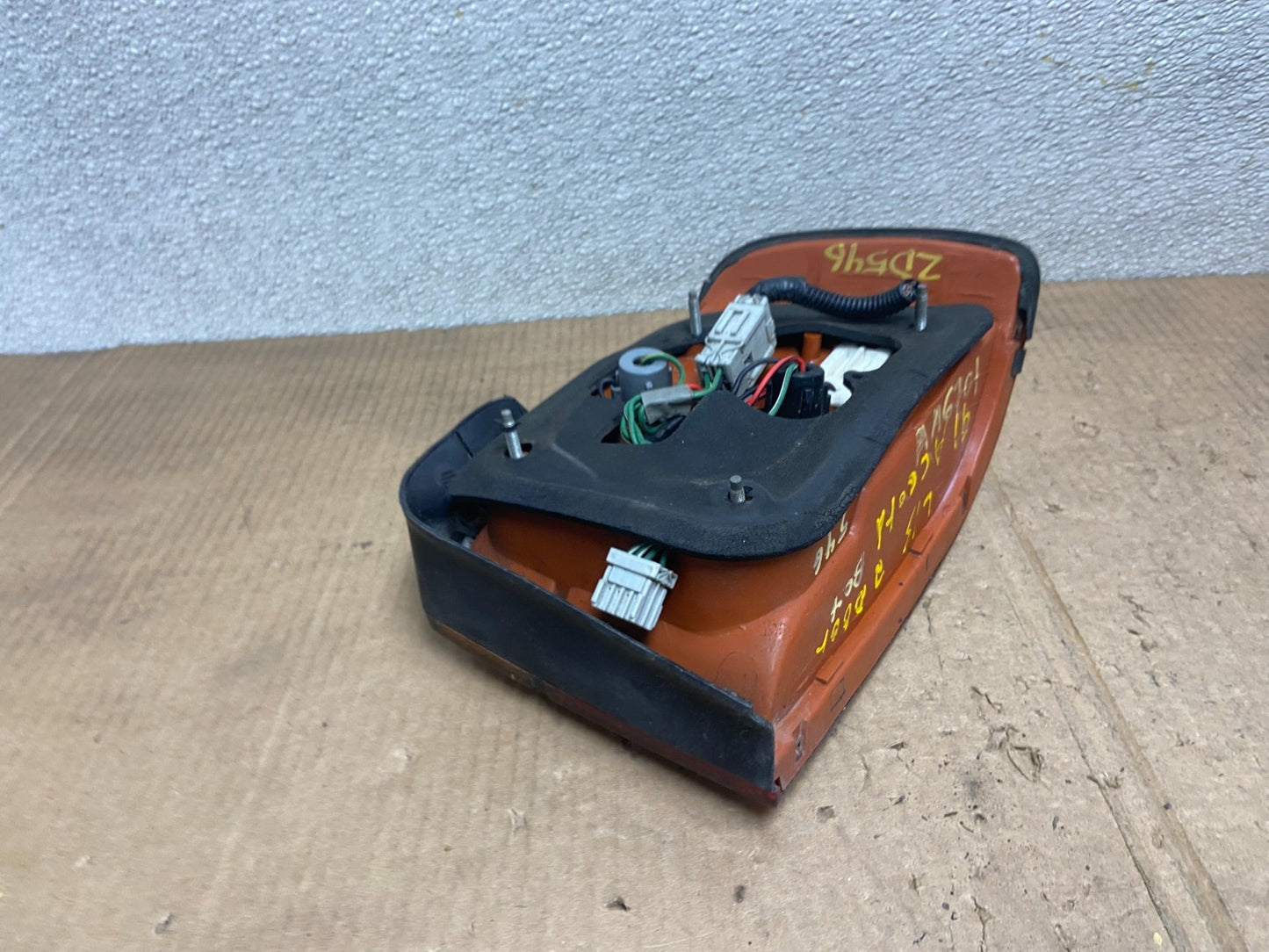 1990 to 1993 Honda Accord Coupe Left Driver LH Tail Light OEM AA6701 DW5