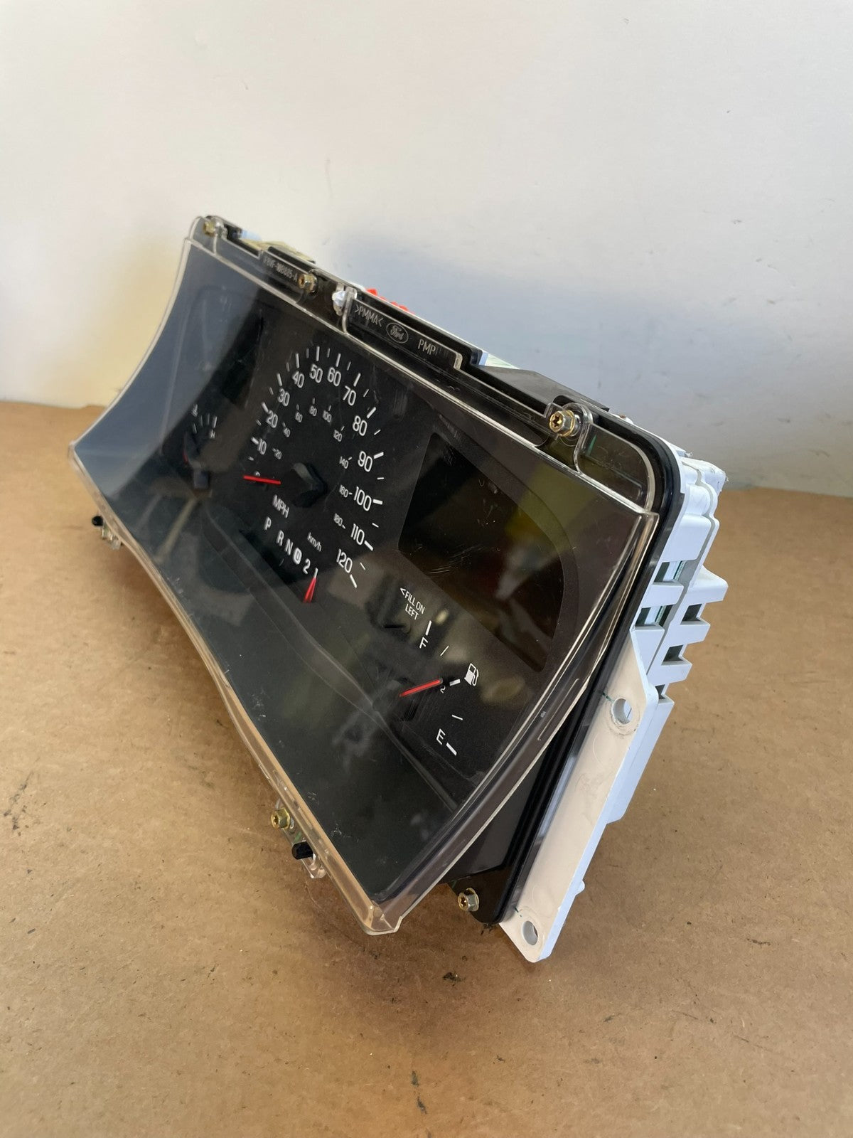 1998 to 2002 Lincoln Town Car Speedometer Gauge Cluster AG0733 DG2