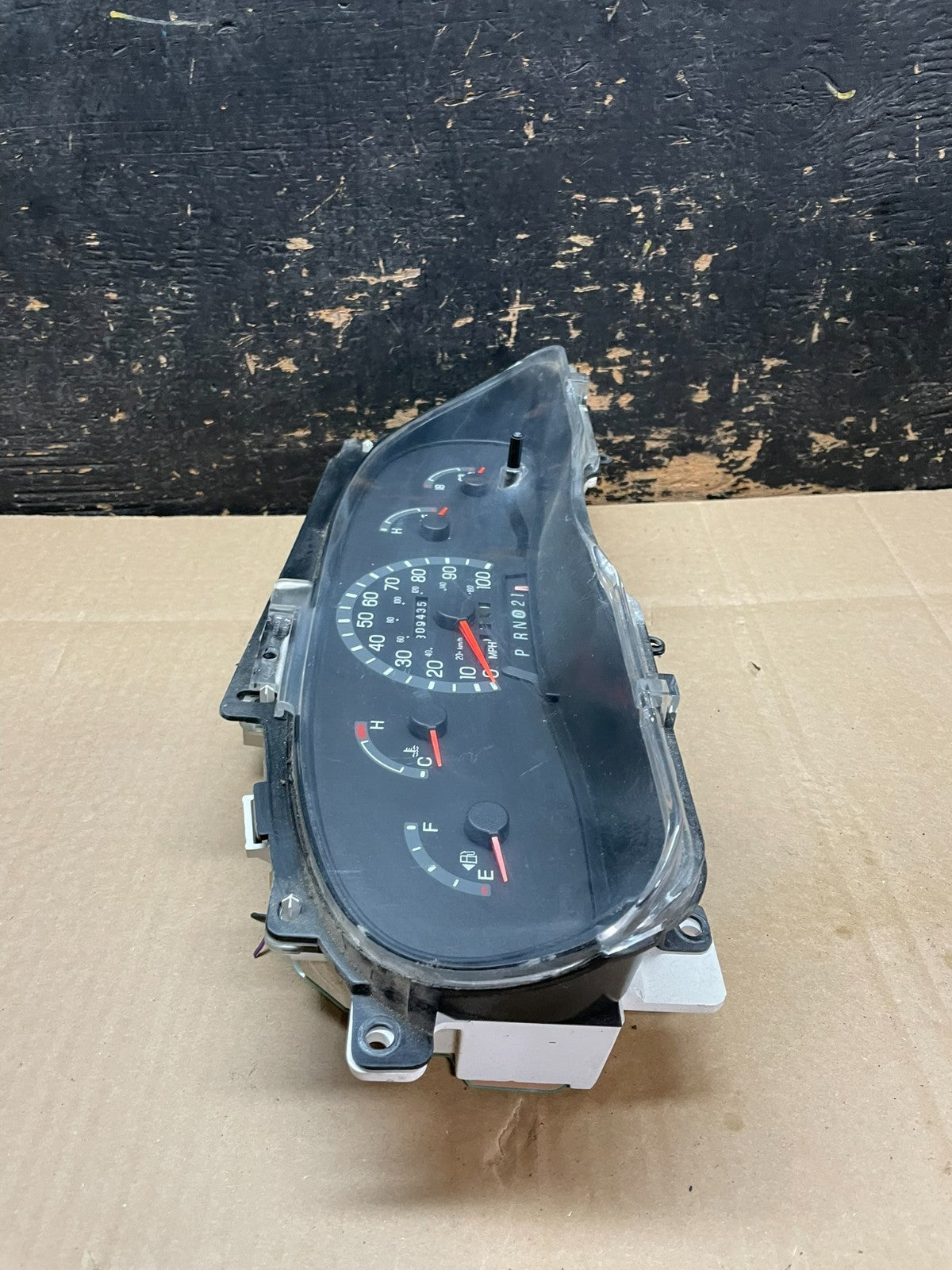 2001 - 2002 Ford Econoline E250 E350 Van Speedometer Instrument Cluster AB2903DG3