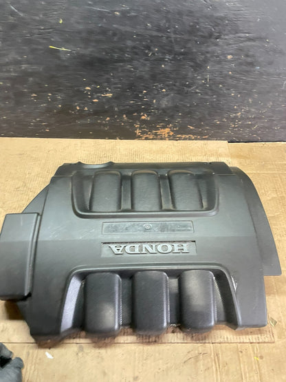 2005 to 2007 Honda Odyssey Black Engine Cover OEM T0275 DG1