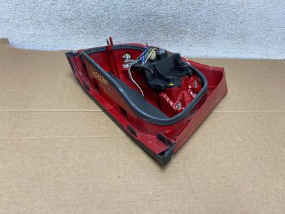 2004 - 2006 Volvo S80 Right Passenger RH Side Tail Light AH7724 LK5