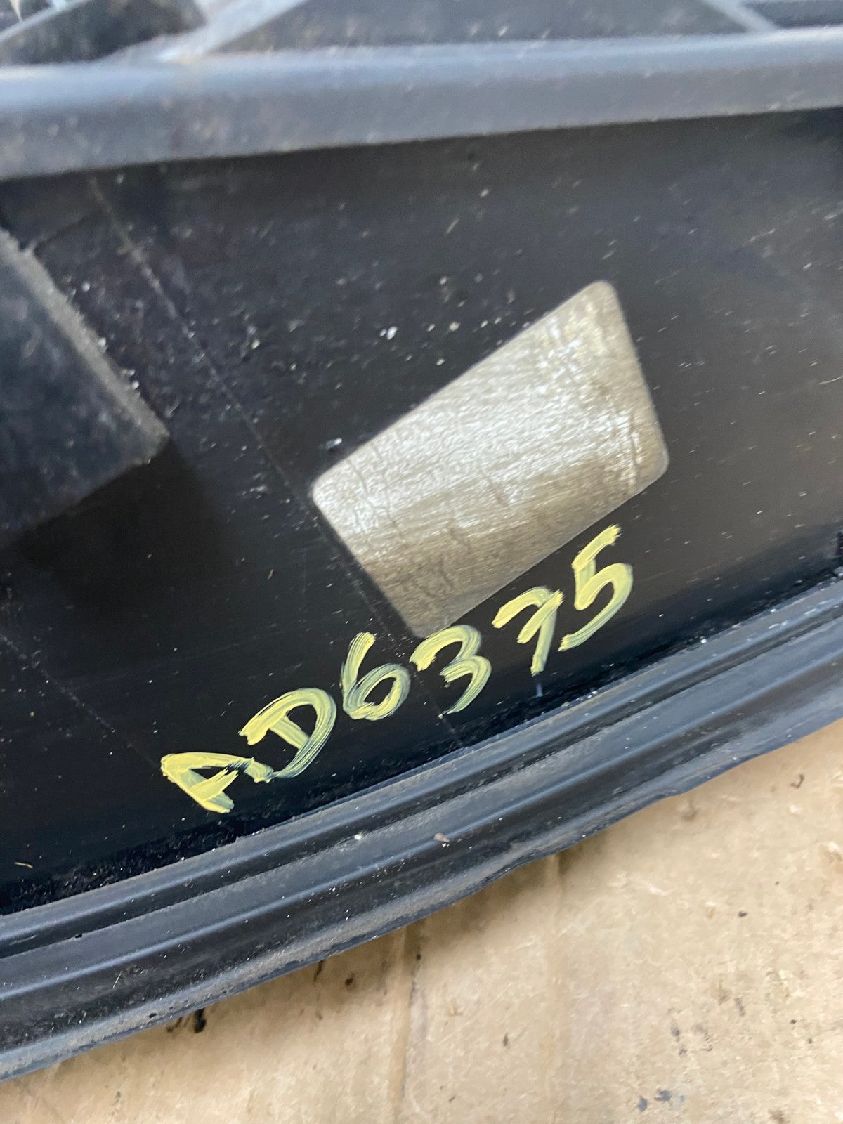 1999-2005 Pontiac Grand AM Right Passenger RH Side Tail Light AD6375 LK6