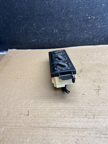 1999 to 2002 Chevrolet Silverado HVAC Heater Climate Control Module ah3680 DG2