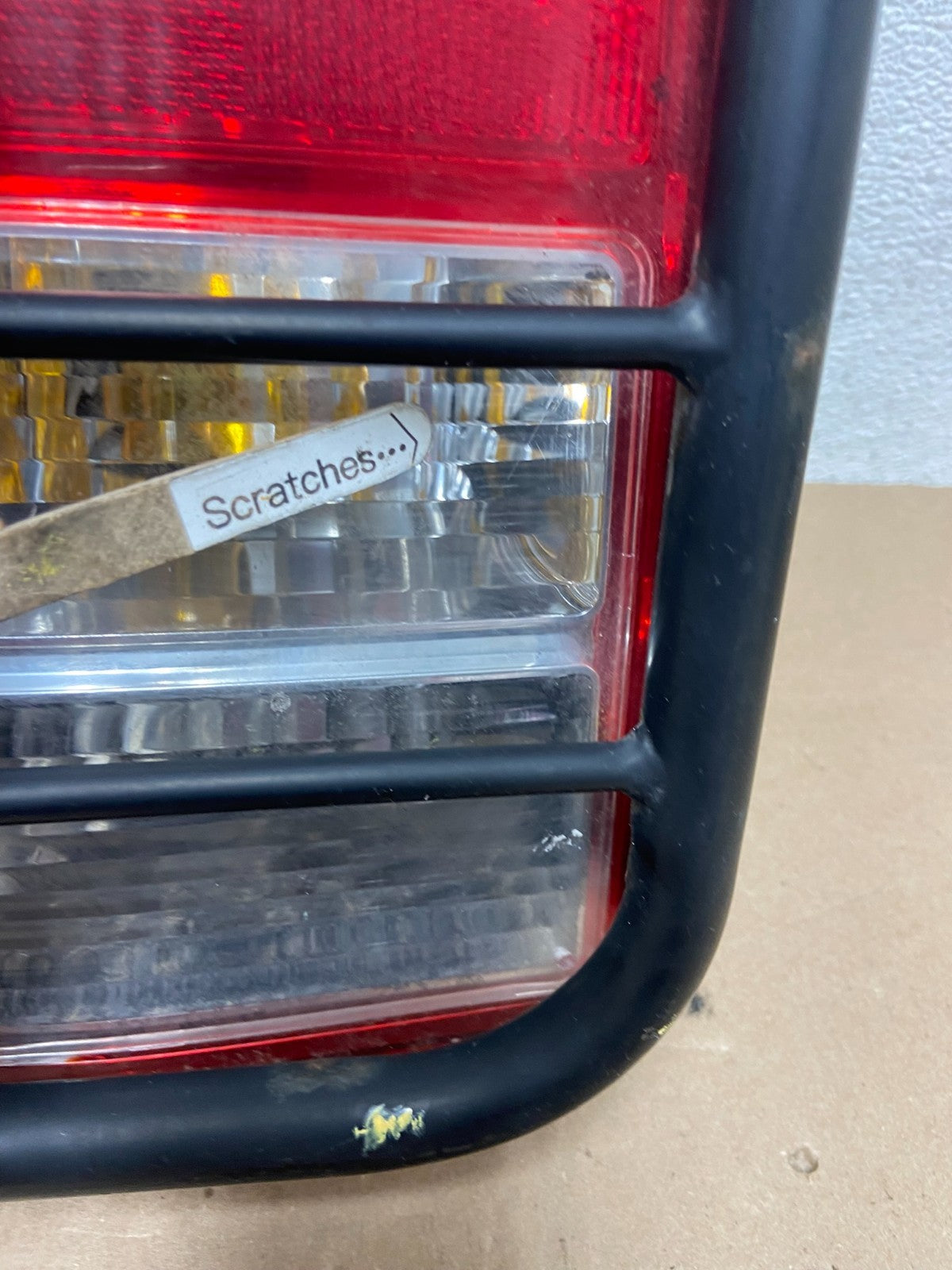 2005 to 2012 Nissan Pathfinder Tail lights Left+Right Side AE6161 DW4