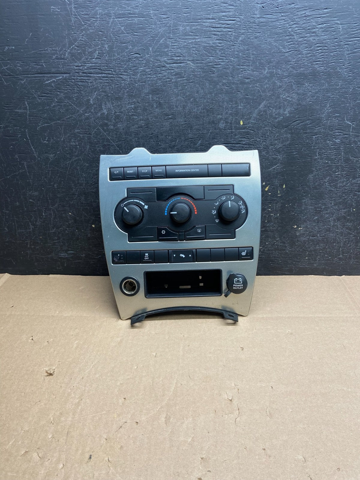 2005 2006 2007 Jeep Commander Grand Cherokee A/C Climate Control Bezel AI6336 DG0