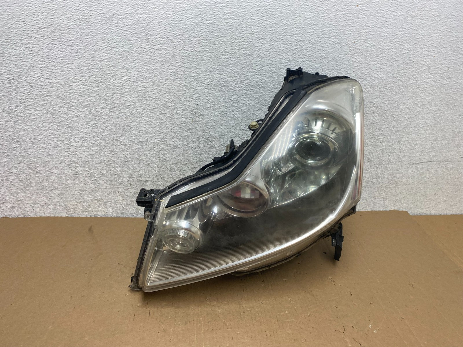 2006 to 2010 Infiniti M35 Left Driver Side Hid Xenon Headlight AD7937 DW2