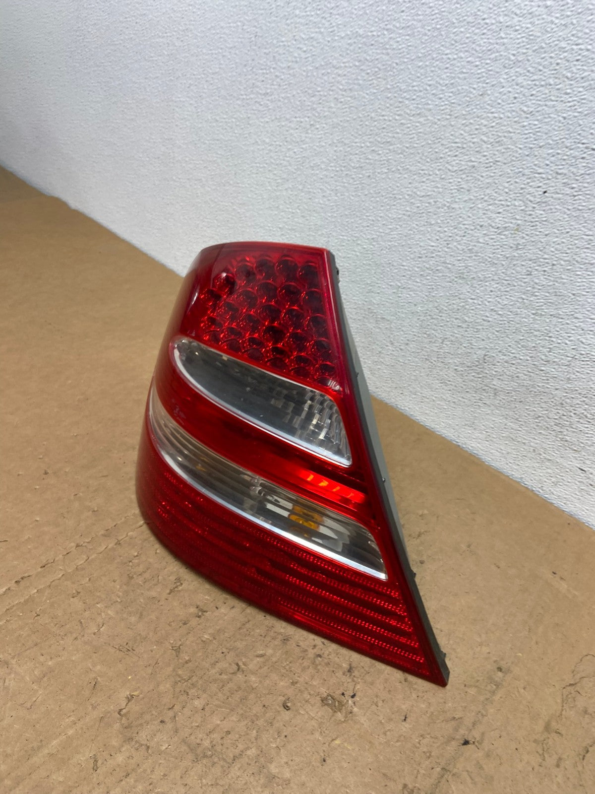 2003-2006 Mercedes E Class Sedan Left Driver LH Side Tail Light AD0454 LK1